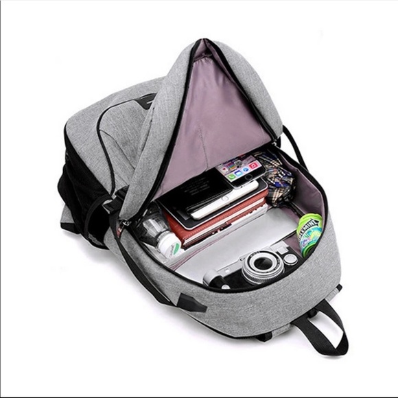 Gray backpack - Picture 3 of 5